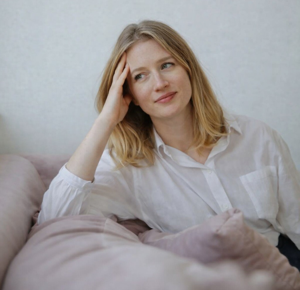 The Straightforward Truth About Why Self-Help Is Failing Ambitious Woman